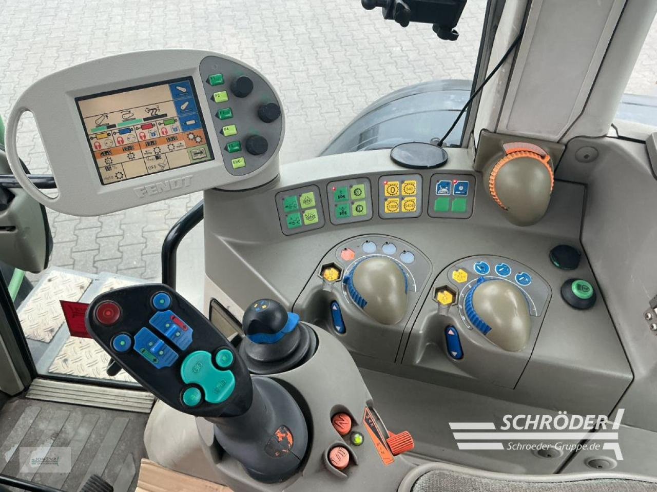 Traktor des Typs Fendt 818 VARIO TMS | COM II, Gebrauchtmaschine in Lastrup (Bild 24)